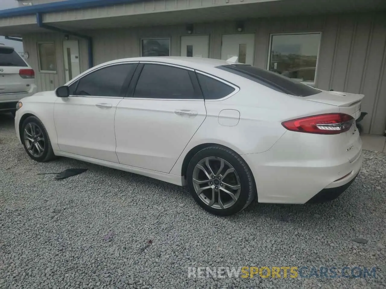 2 Photograph of a damaged car 3FA6P0RU4LR219923 FORD FUSION 2020