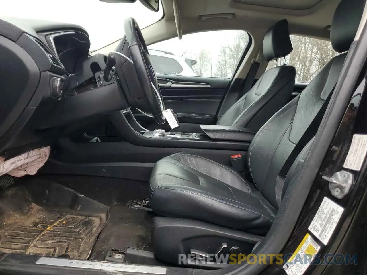 7 Photograph of a damaged car 3FA6P0RU5LR141328 FORD FUSION 2020