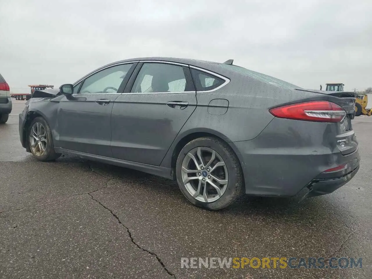 2 Photograph of a damaged car 3FA6P0RU8LR157460 FORD FUSION 2020