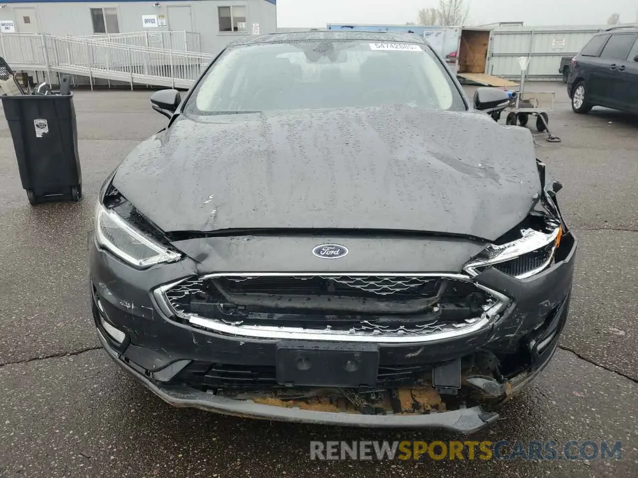 5 Photograph of a damaged car 3FA6P0RU8LR157460 FORD FUSION 2020