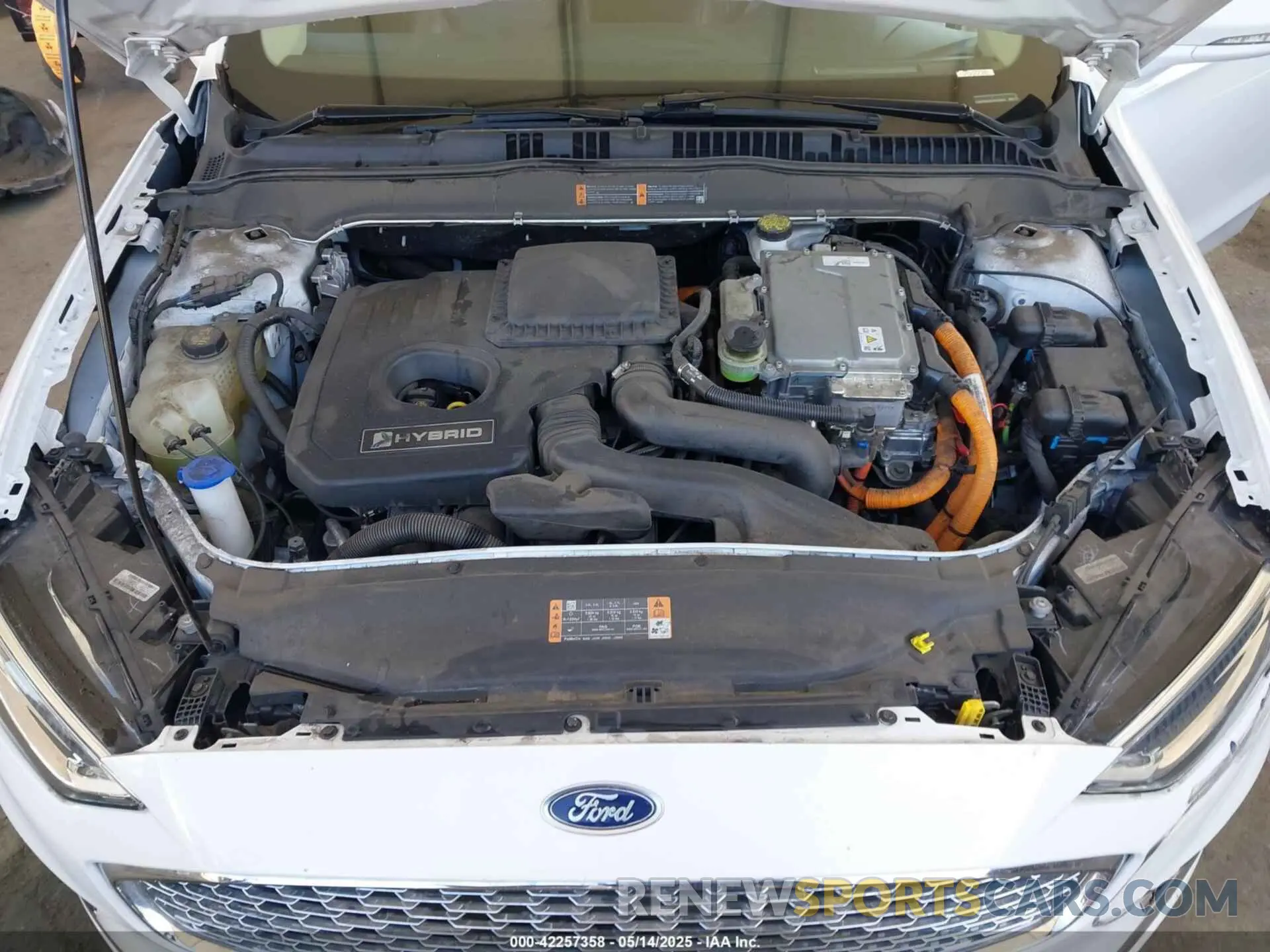 10 Photograph of a damaged car 3FA6P0RU9LR170993 FORD FUSION 2020