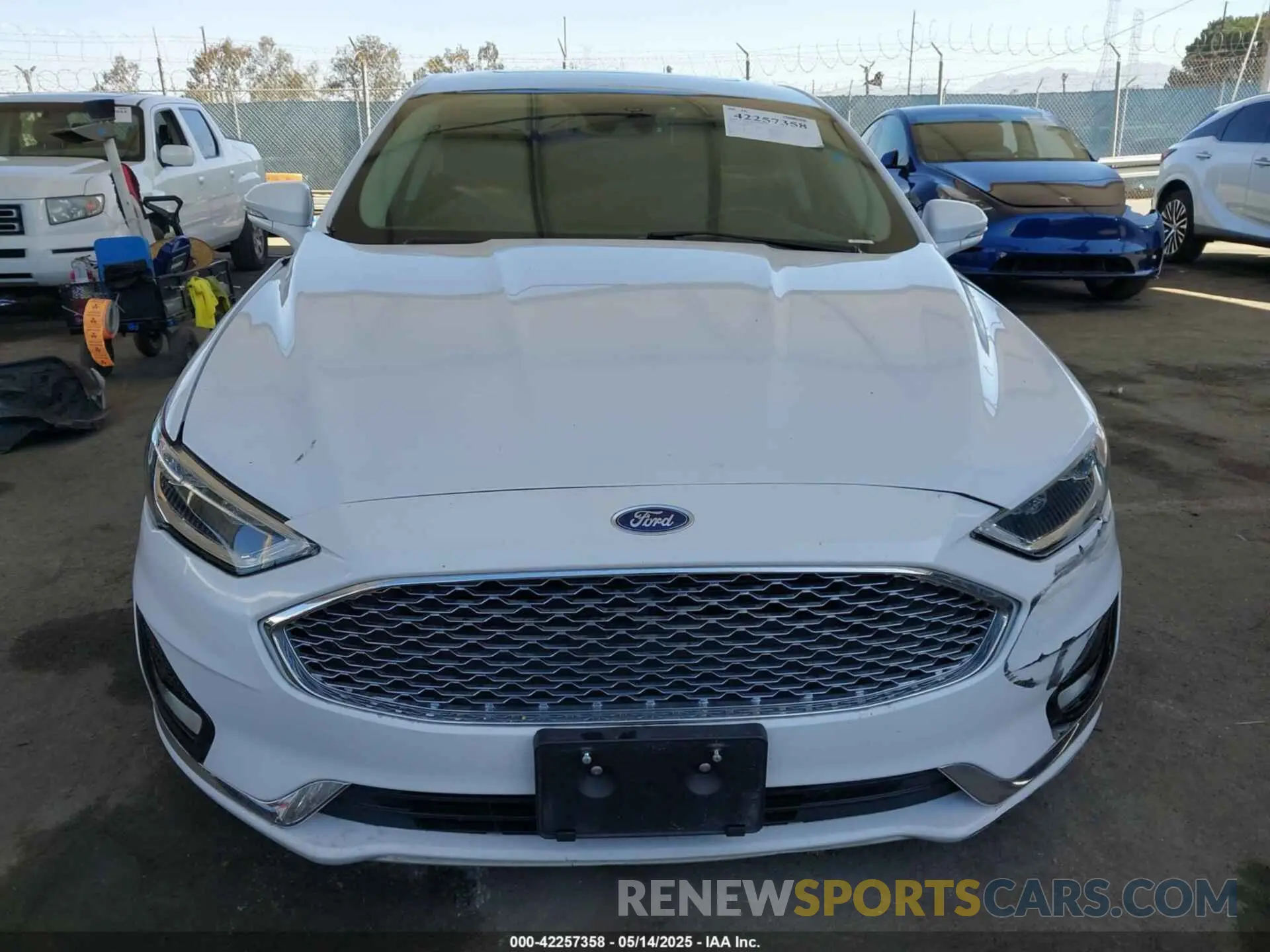 12 Photograph of a damaged car 3FA6P0RU9LR170993 FORD FUSION 2020