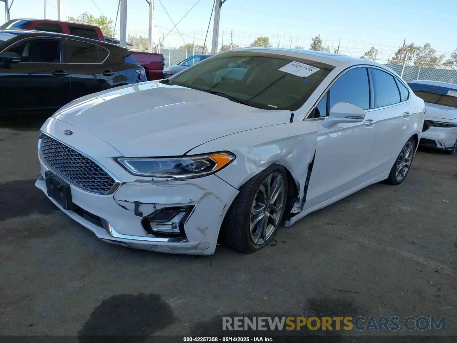 2 Photograph of a damaged car 3FA6P0RU9LR170993 FORD FUSION 2020