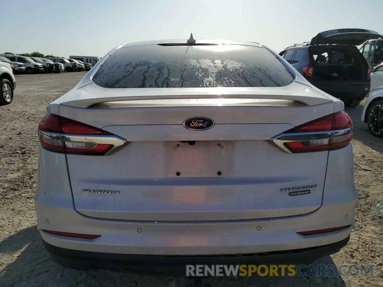 6 Photograph of a damaged car 3FA6P0RUXLR230201 FORD FUSION 2020
