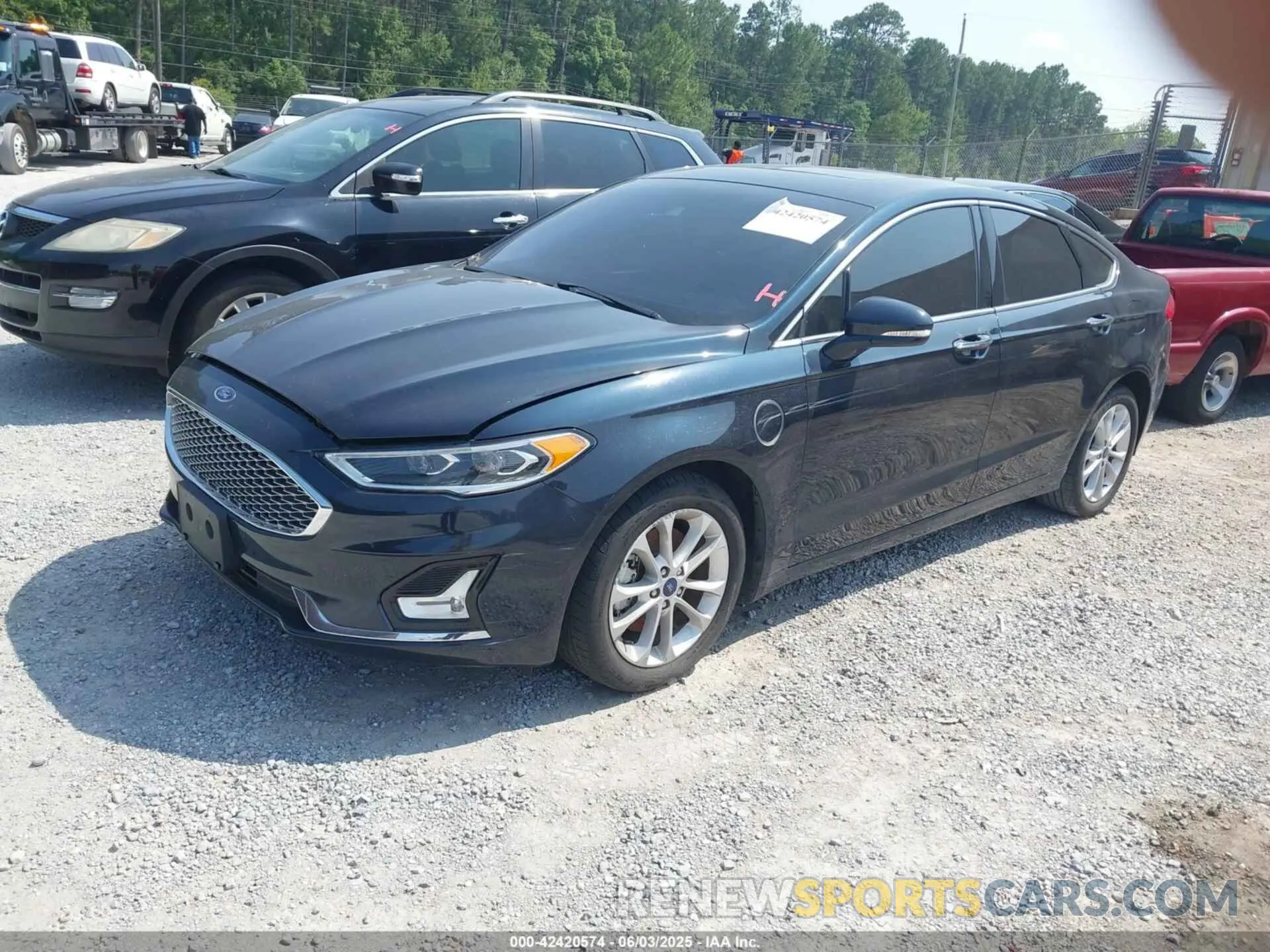 2 Photograph of a damaged car 3FA6P0SU0LR132241 FORD FUSION 2020