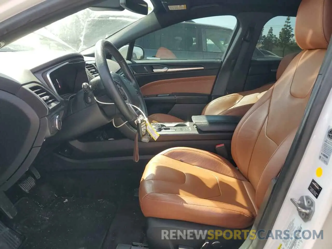 7 Photograph of a damaged car 3FA6P0SU1LR181285 FORD FUSION 2020