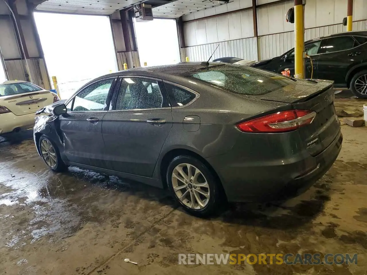 2 Photograph of a damaged car 3FA6P0SU2LR247505 FORD FUSION 2020