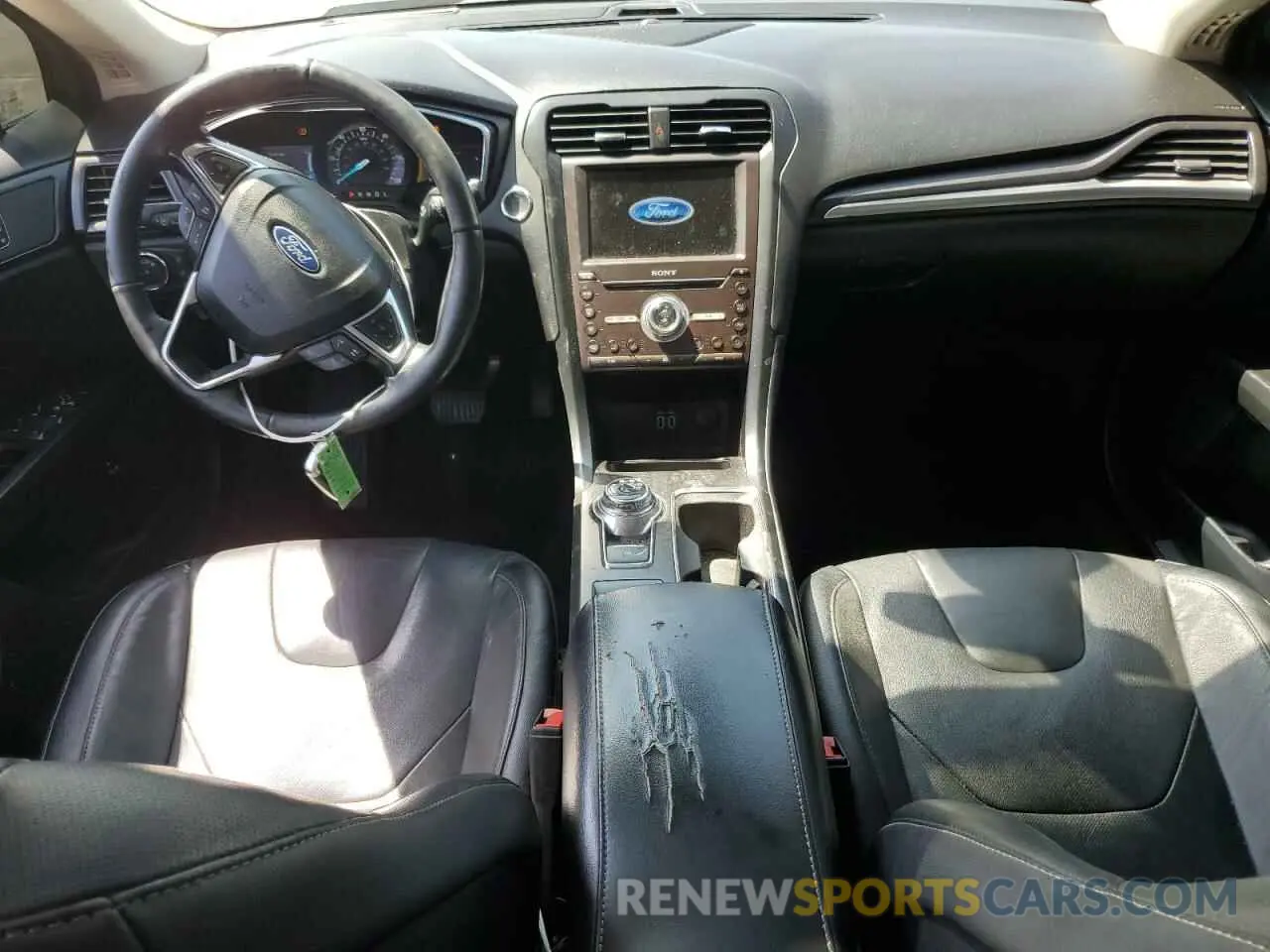 8 Photograph of a damaged car 3FA6P0SU2LR257838 FORD FUSION 2020