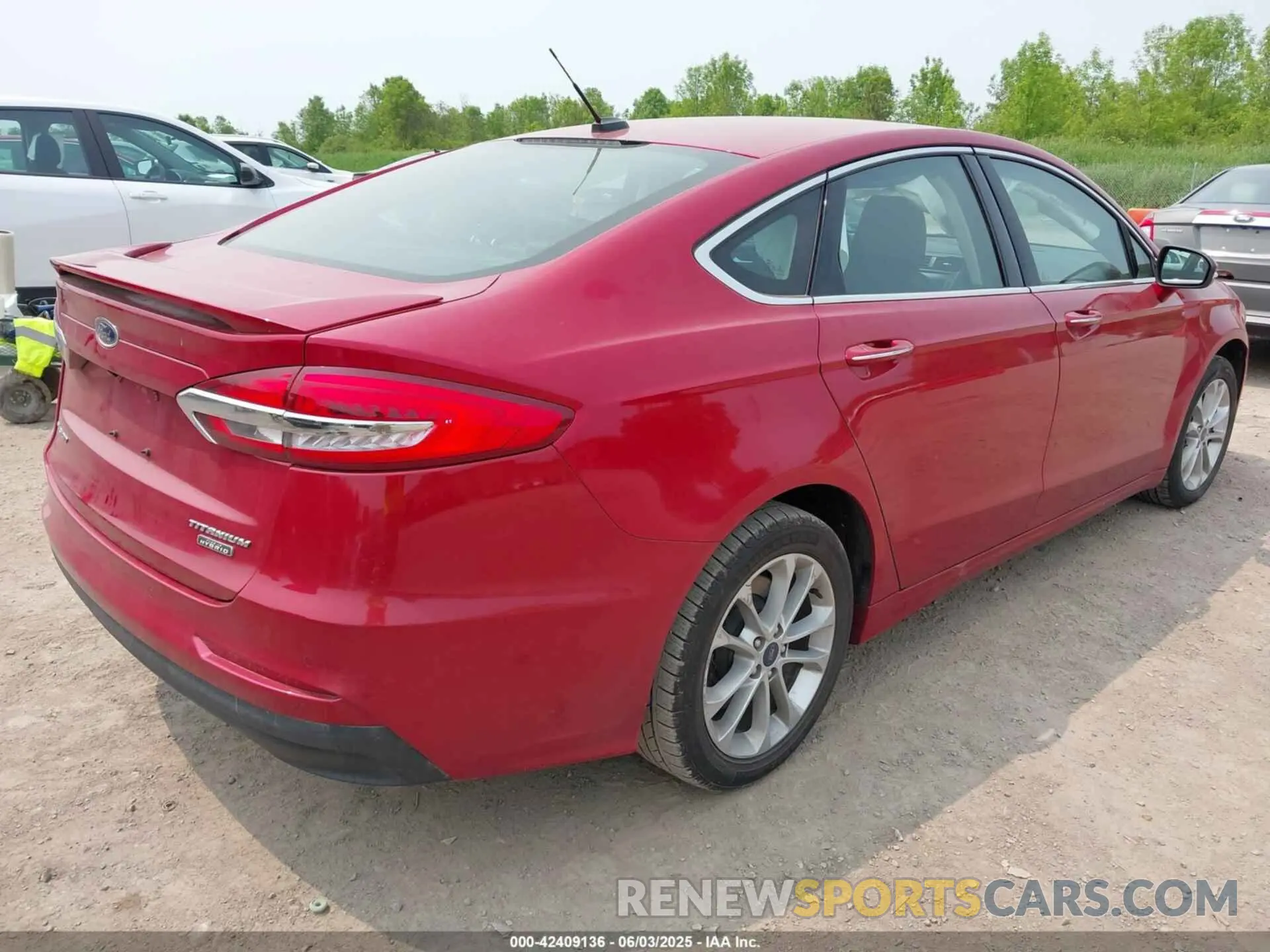 4 Photograph of a damaged car 3FA6P0SU3LR101453 FORD FUSION 2020