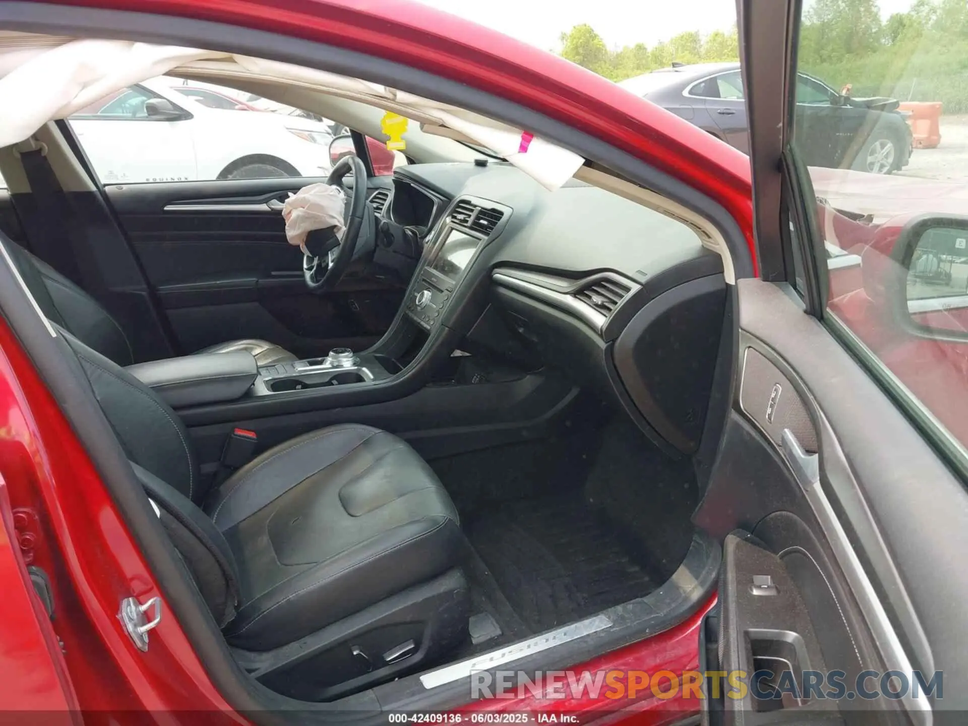 5 Photograph of a damaged car 3FA6P0SU3LR101453 FORD FUSION 2020