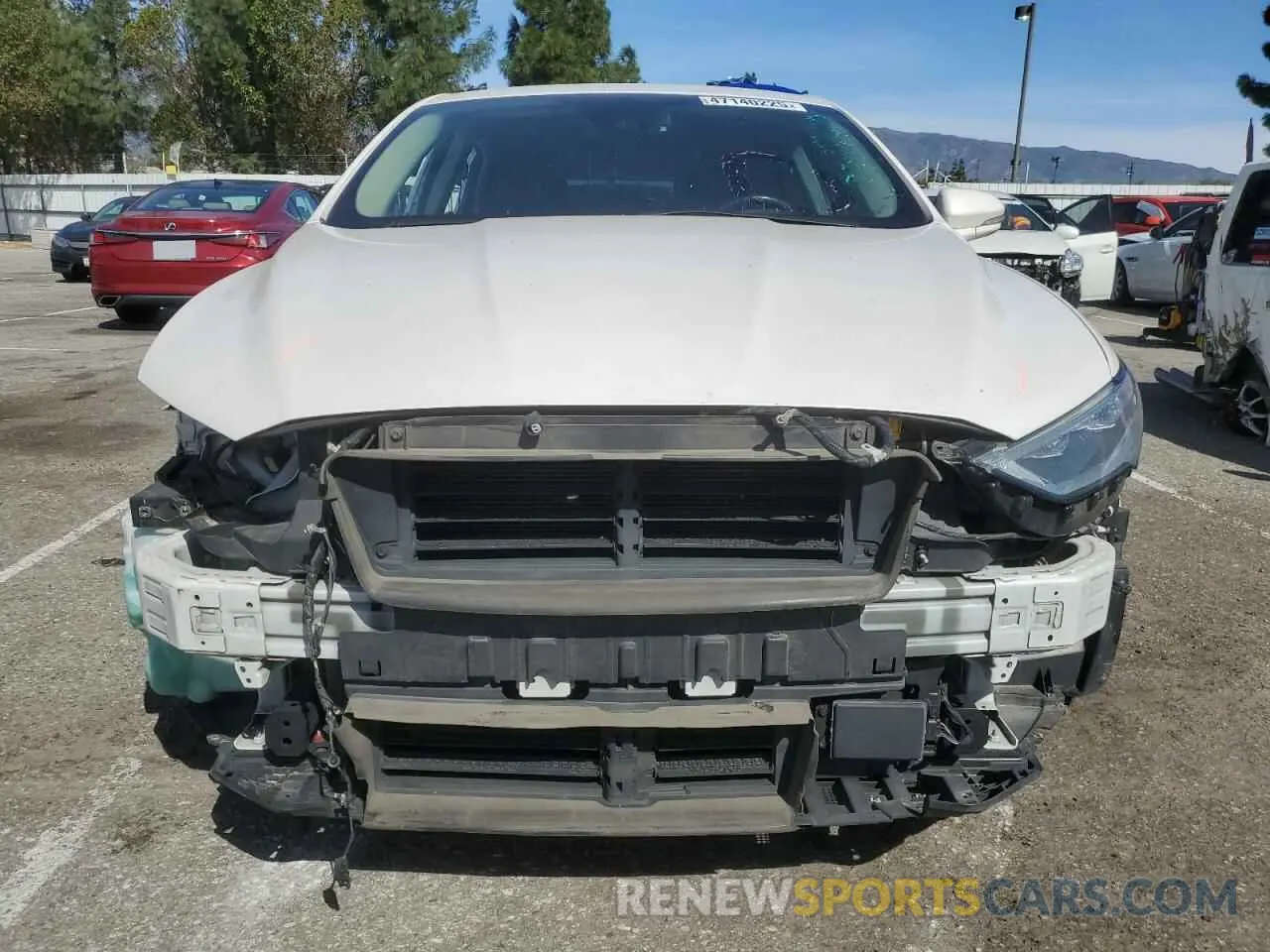 5 Photograph of a damaged car 3FA6P0SU3LR132444 FORD FUSION 2020