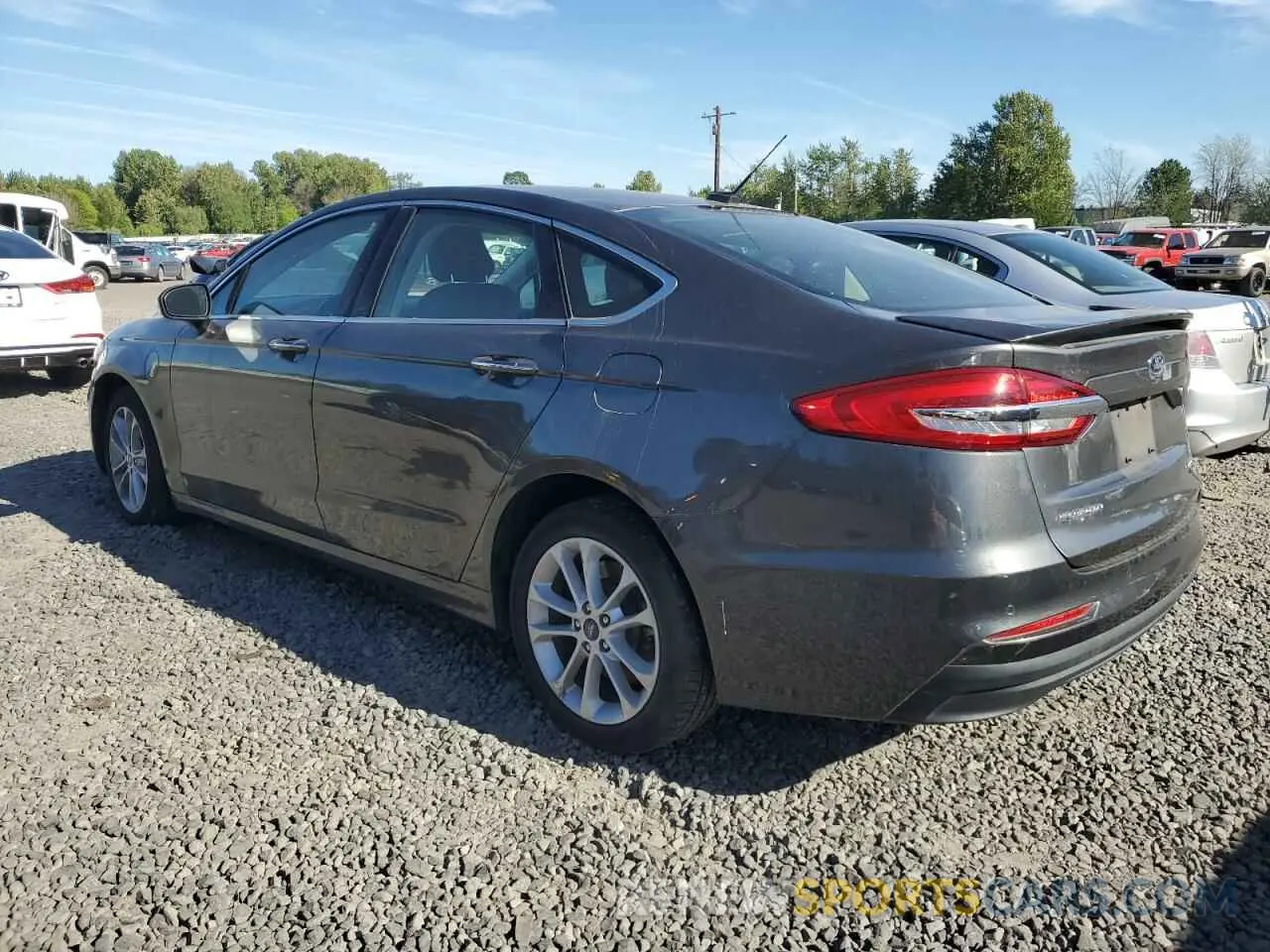 2 Photograph of a damaged car 3FA6P0SU4LR172158 FORD FUSION 2020