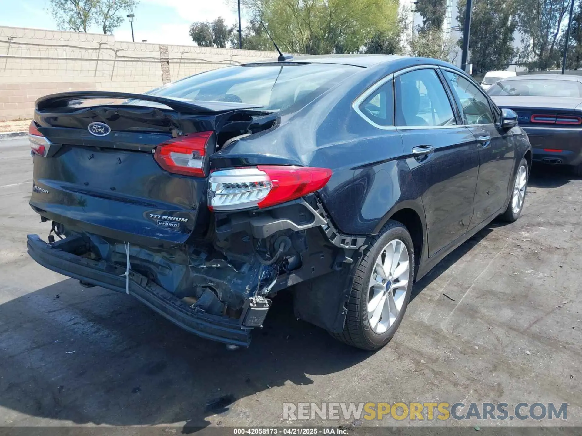 4 Photograph of a damaged car 3FA6P0SU5LR113104 FORD FUSION 2020