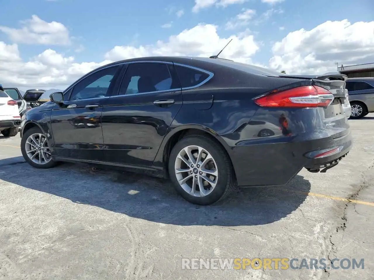 2 Photograph of a damaged car 3FA6P0SU5LR132512 FORD FUSION 2020