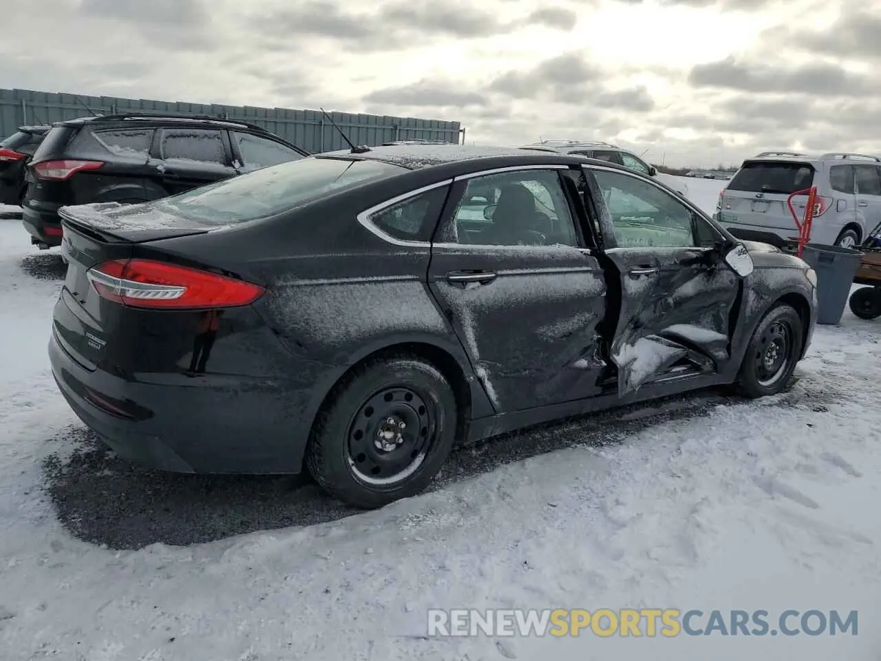 3 Photograph of a damaged car 3FA6P0SU5LR261527 FORD FUSION 2020