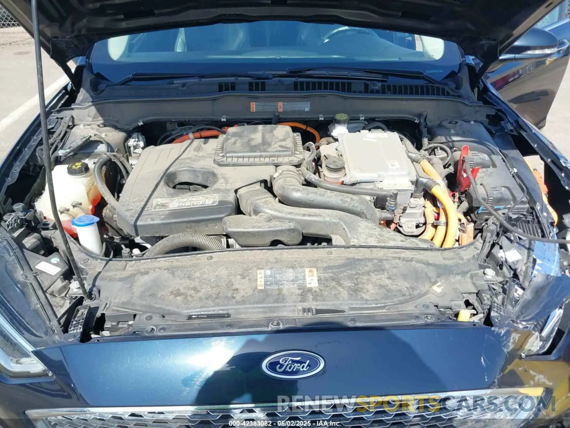 10 Photograph of a damaged car 3FA6P0SU7LR114156 FORD FUSION 2020
