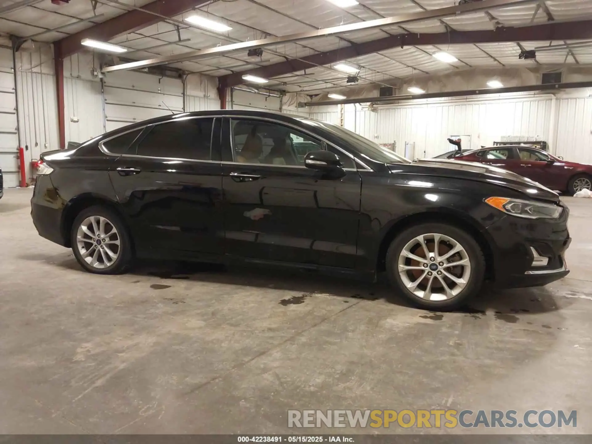 13 Photograph of a damaged car 3FA6P0SU8LR119429 FORD FUSION 2020