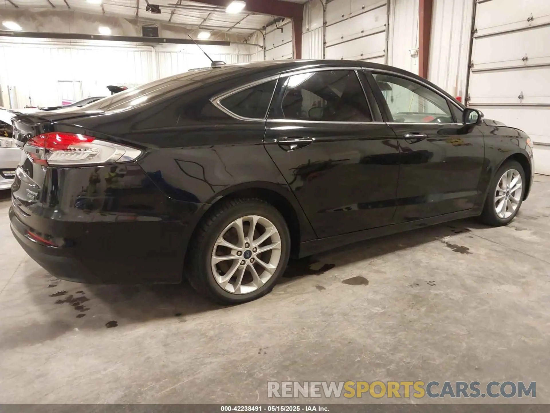 4 Photograph of a damaged car 3FA6P0SU8LR119429 FORD FUSION 2020