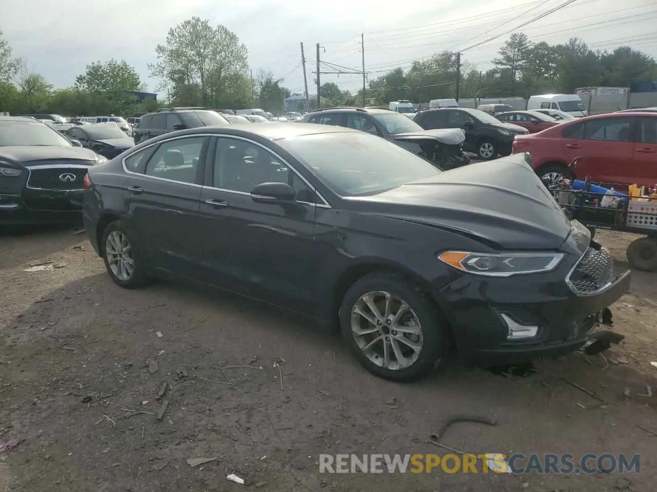 4 Photograph of a damaged car 3FA6P0SU8LR181557 FORD FUSION 2020