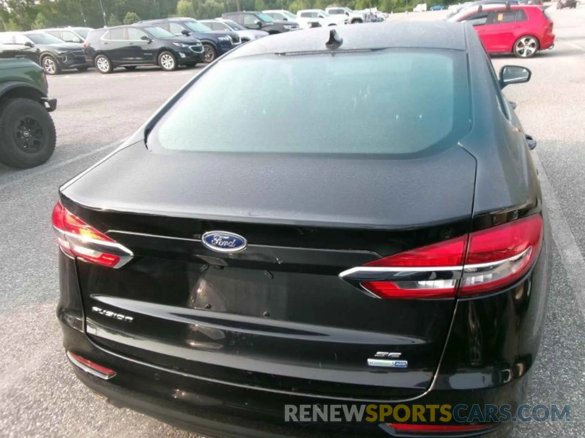 8 Photograph of a damaged car 3FA6P0T91LR142464 FORD FUSION 2020