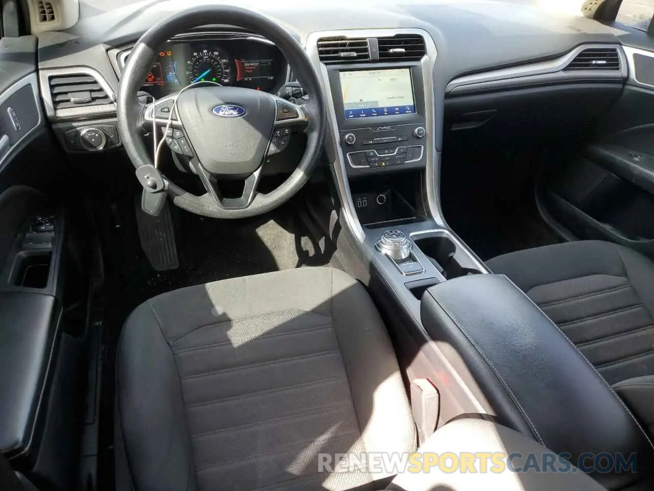 8 Photograph of a damaged car 3FA6P0T91LR259106 FORD FUSION 2020