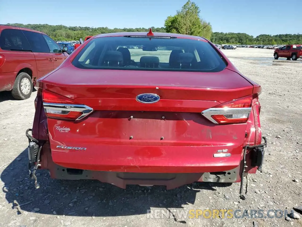 6 Photograph of a damaged car 3FA6P0T92LR121185 FORD FUSION 2020