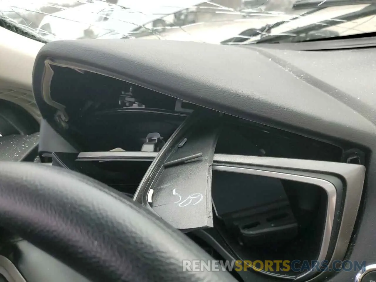 9 Photograph of a damaged car 3FA6P0T92LR147124 FORD FUSION 2020