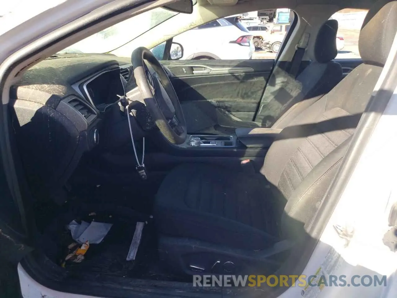 7 Photograph of a damaged car 3FA6P0T92LR172931 FORD FUSION 2020