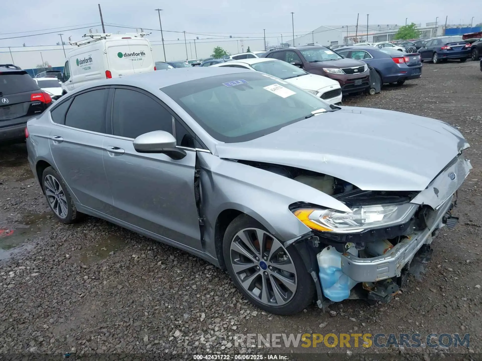 1 Photograph of a damaged car 3FA6P0T93LR120739 FORD FUSION 2020