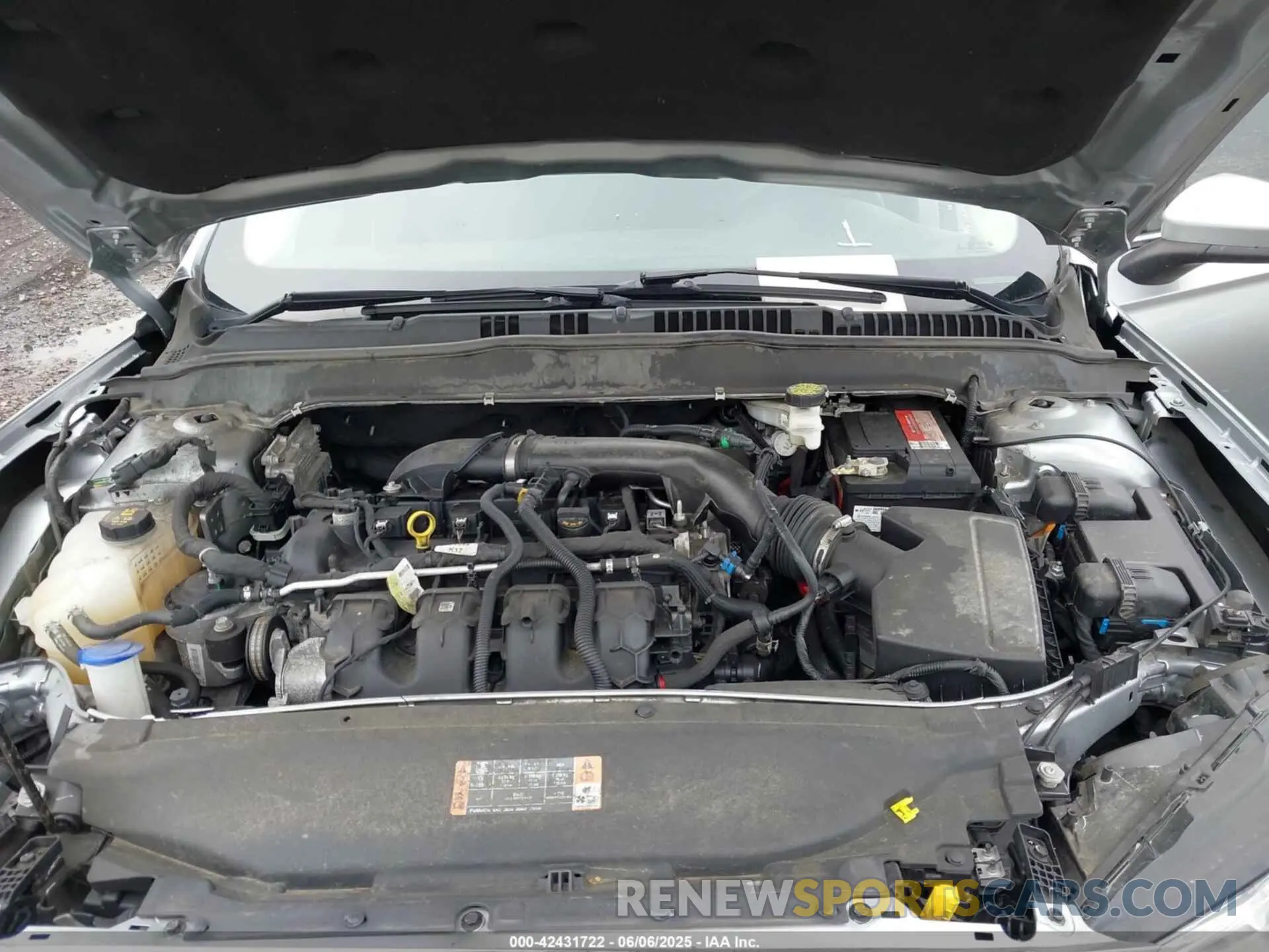 10 Photograph of a damaged car 3FA6P0T93LR120739 FORD FUSION 2020