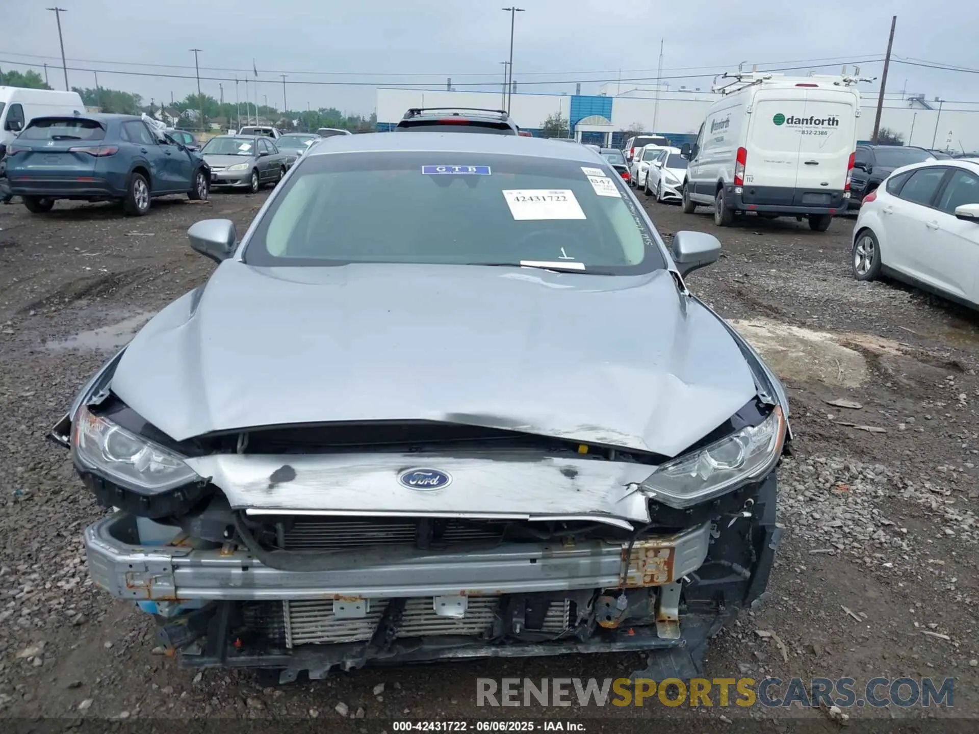 12 Photograph of a damaged car 3FA6P0T93LR120739 FORD FUSION 2020