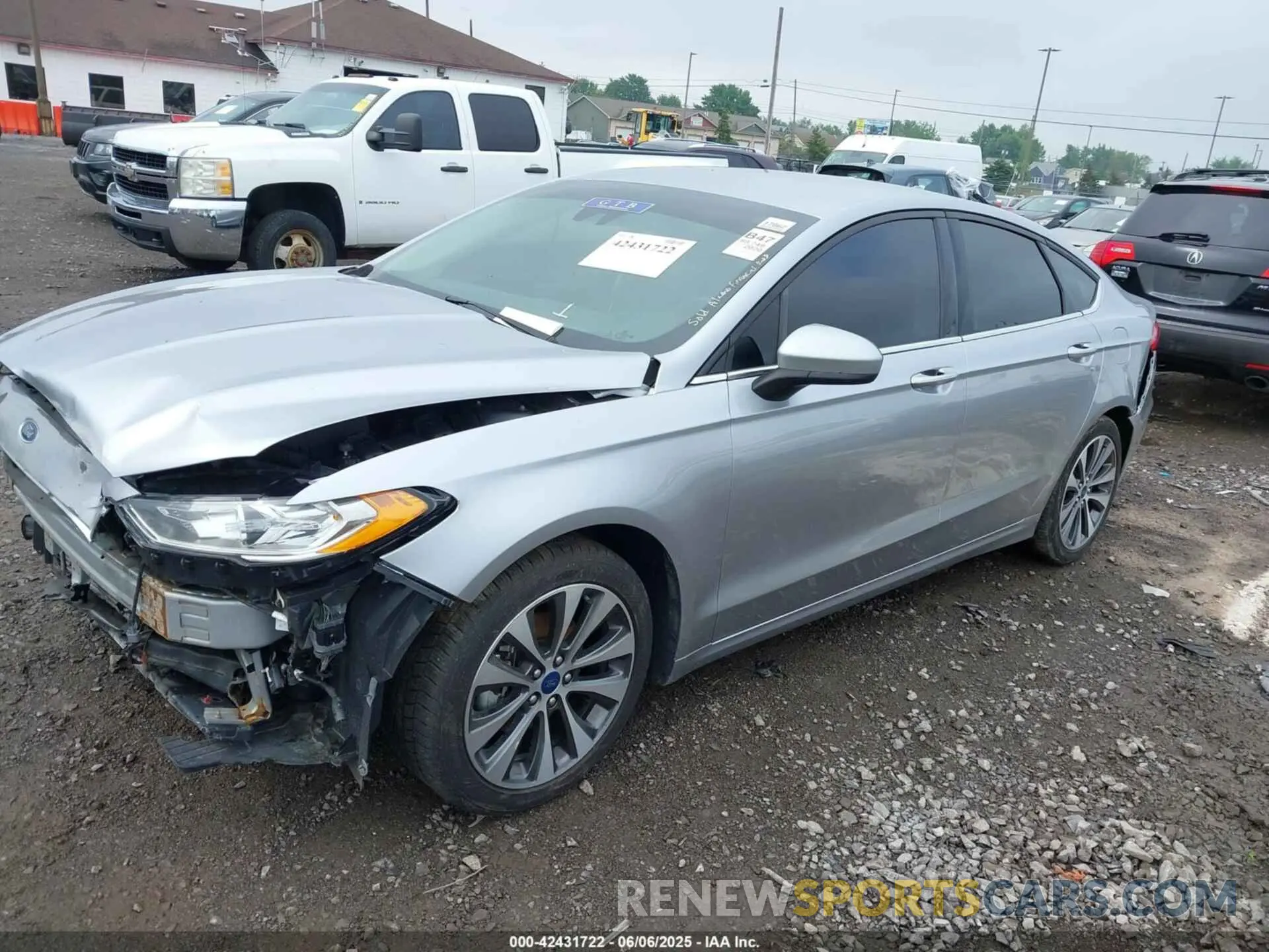 2 Photograph of a damaged car 3FA6P0T93LR120739 FORD FUSION 2020