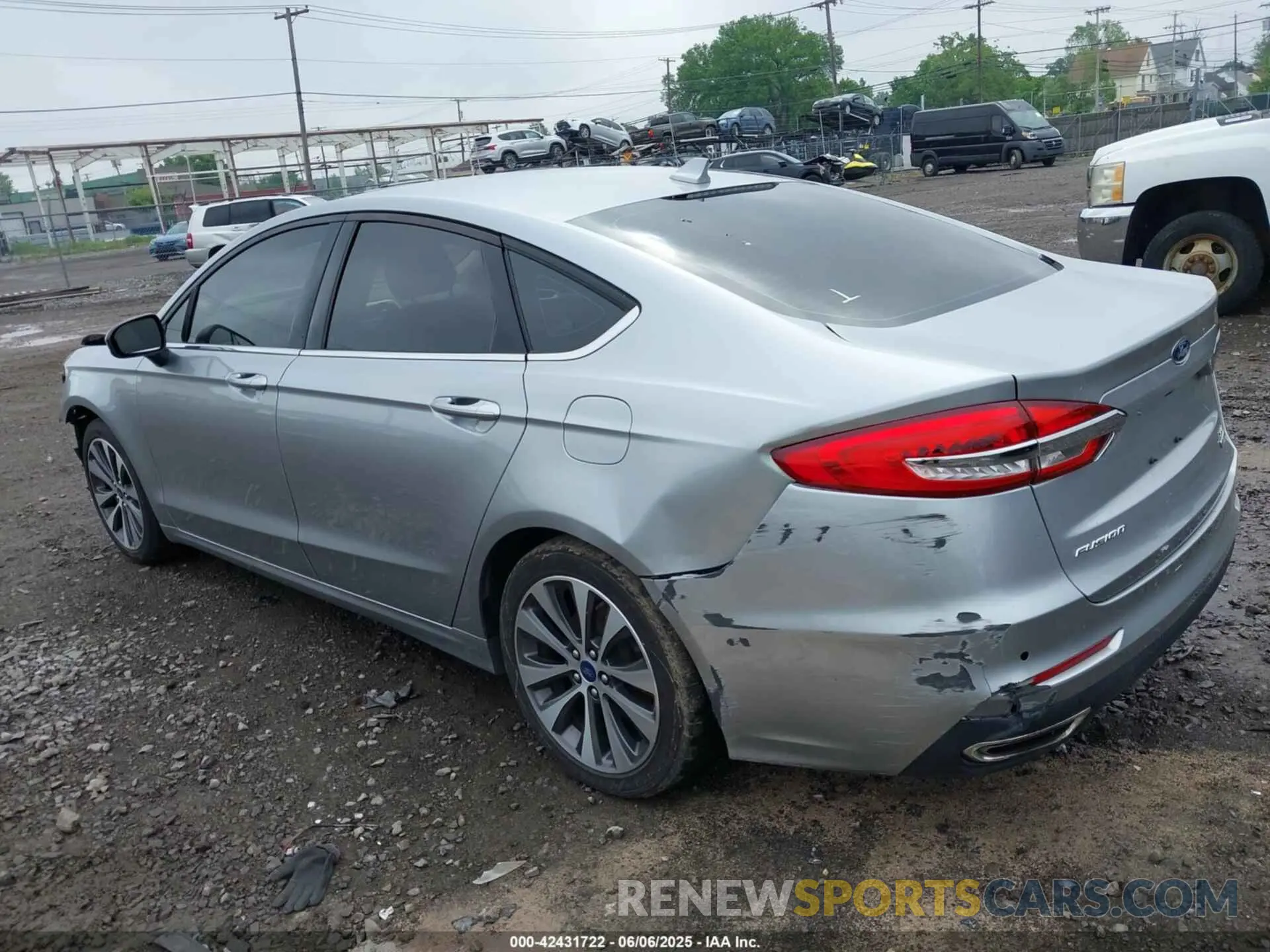 3 Photograph of a damaged car 3FA6P0T93LR120739 FORD FUSION 2020