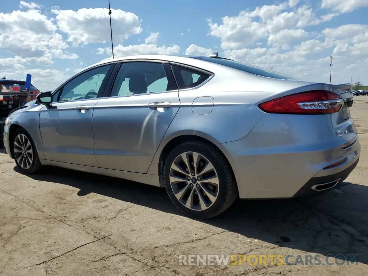 2 Photograph of a damaged car 3FA6P0T93LR179435 FORD FUSION 2020