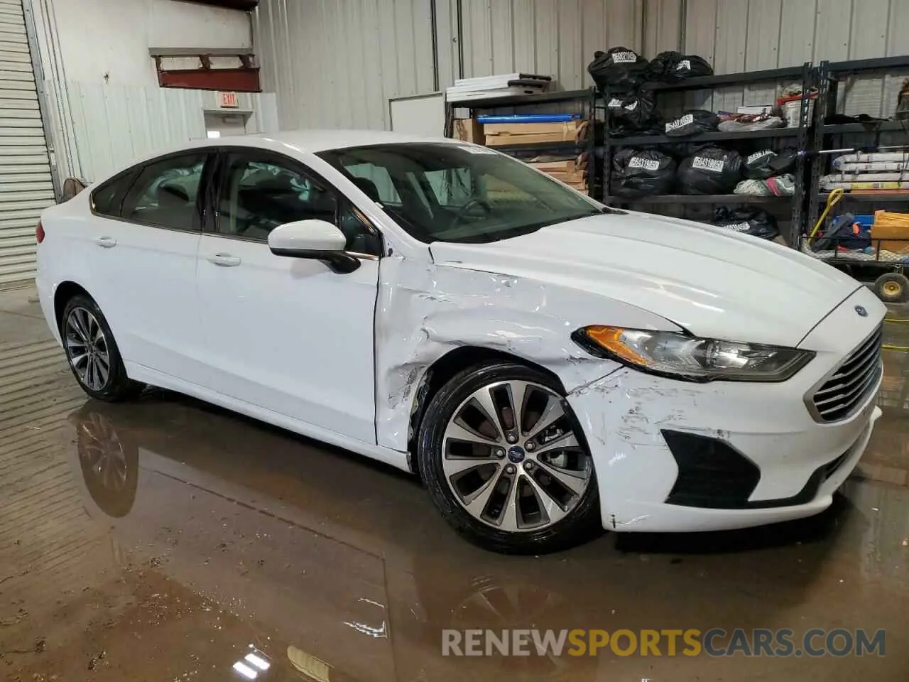 4 Photograph of a damaged car 3FA6P0T93LR256756 FORD FUSION 2020