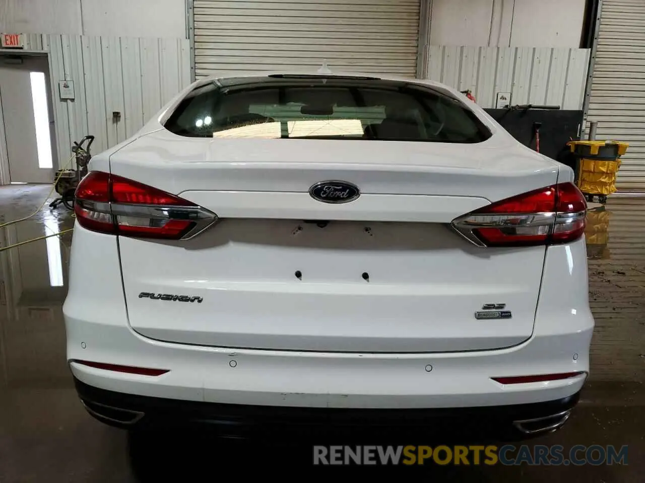 6 Photograph of a damaged car 3FA6P0T93LR256756 FORD FUSION 2020