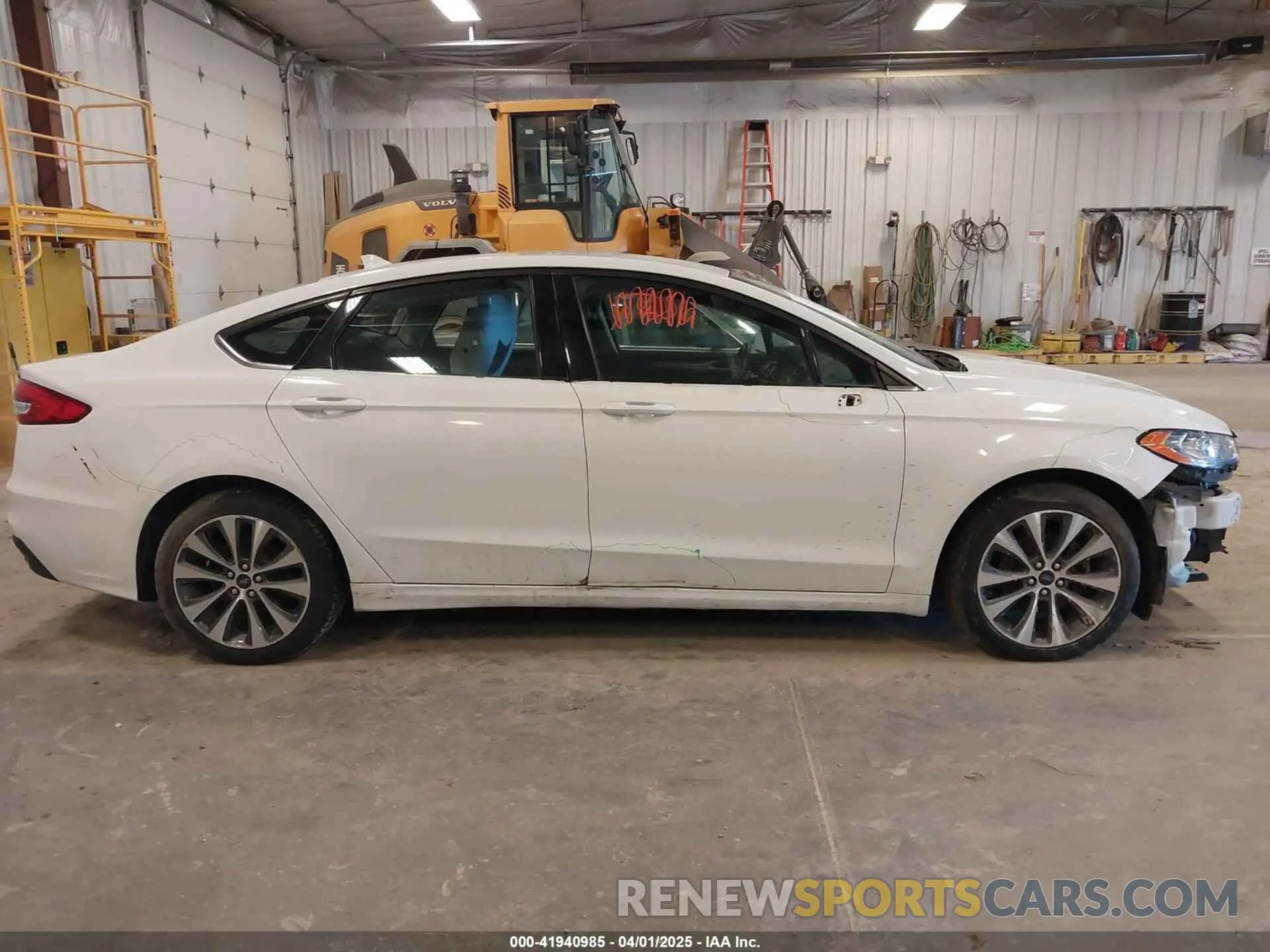 14 Photograph of a damaged car 3FA6P0T94LR179878 FORD FUSION 2020