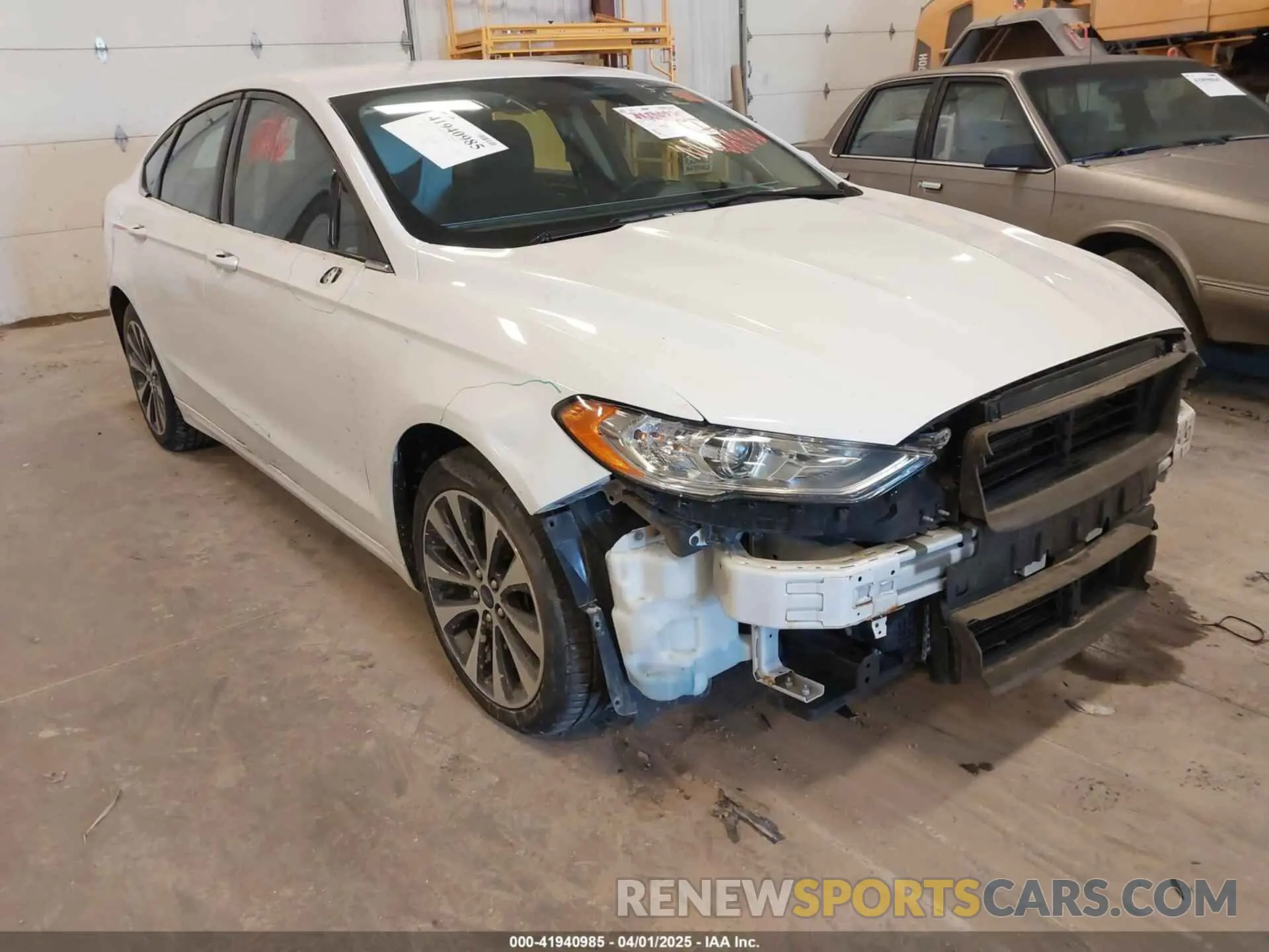 18 Photograph of a damaged car 3FA6P0T94LR179878 FORD FUSION 2020