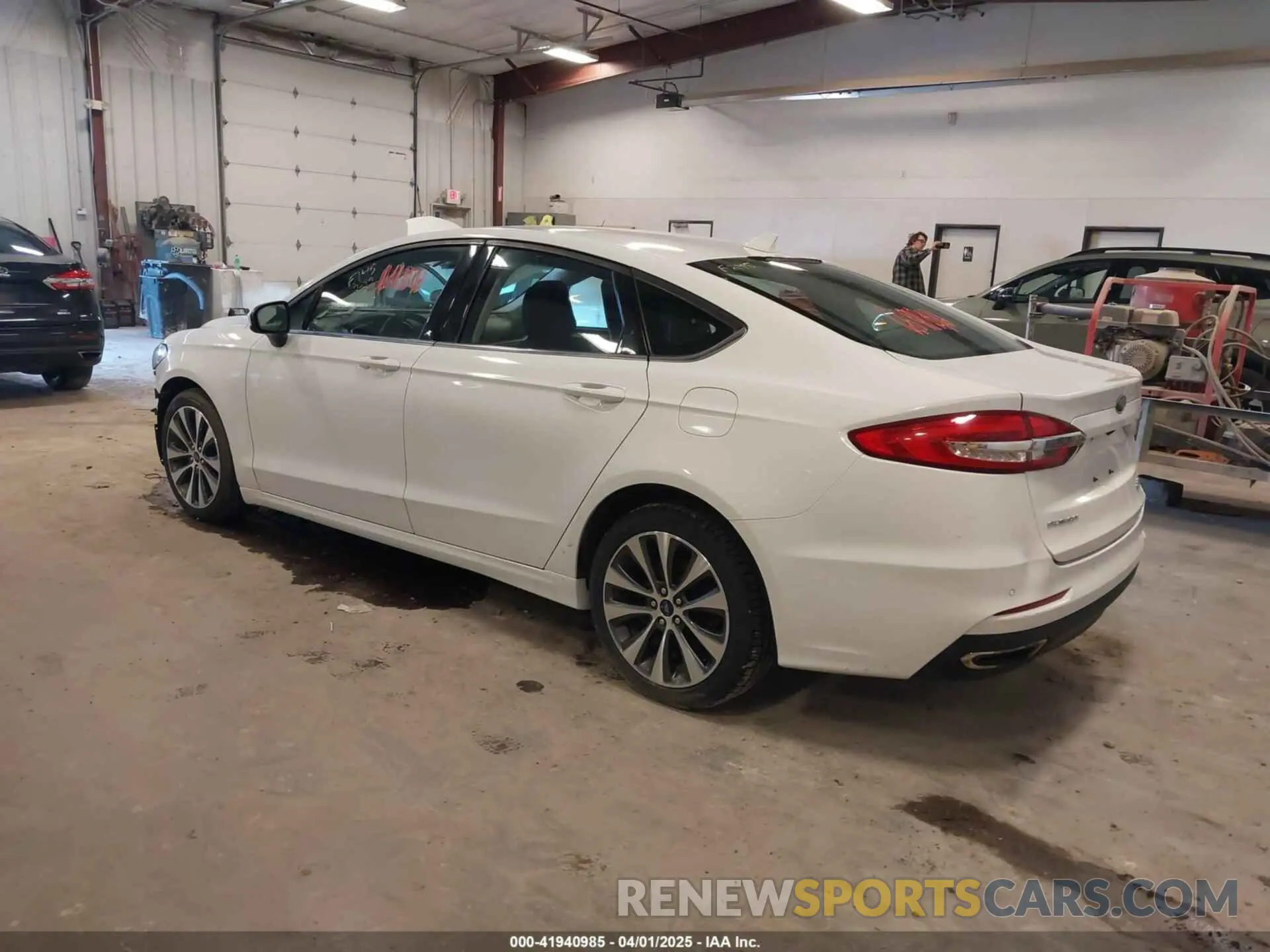 3 Photograph of a damaged car 3FA6P0T94LR179878 FORD FUSION 2020
