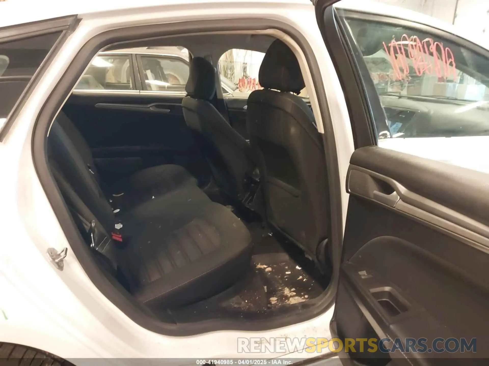 8 Photograph of a damaged car 3FA6P0T94LR179878 FORD FUSION 2020