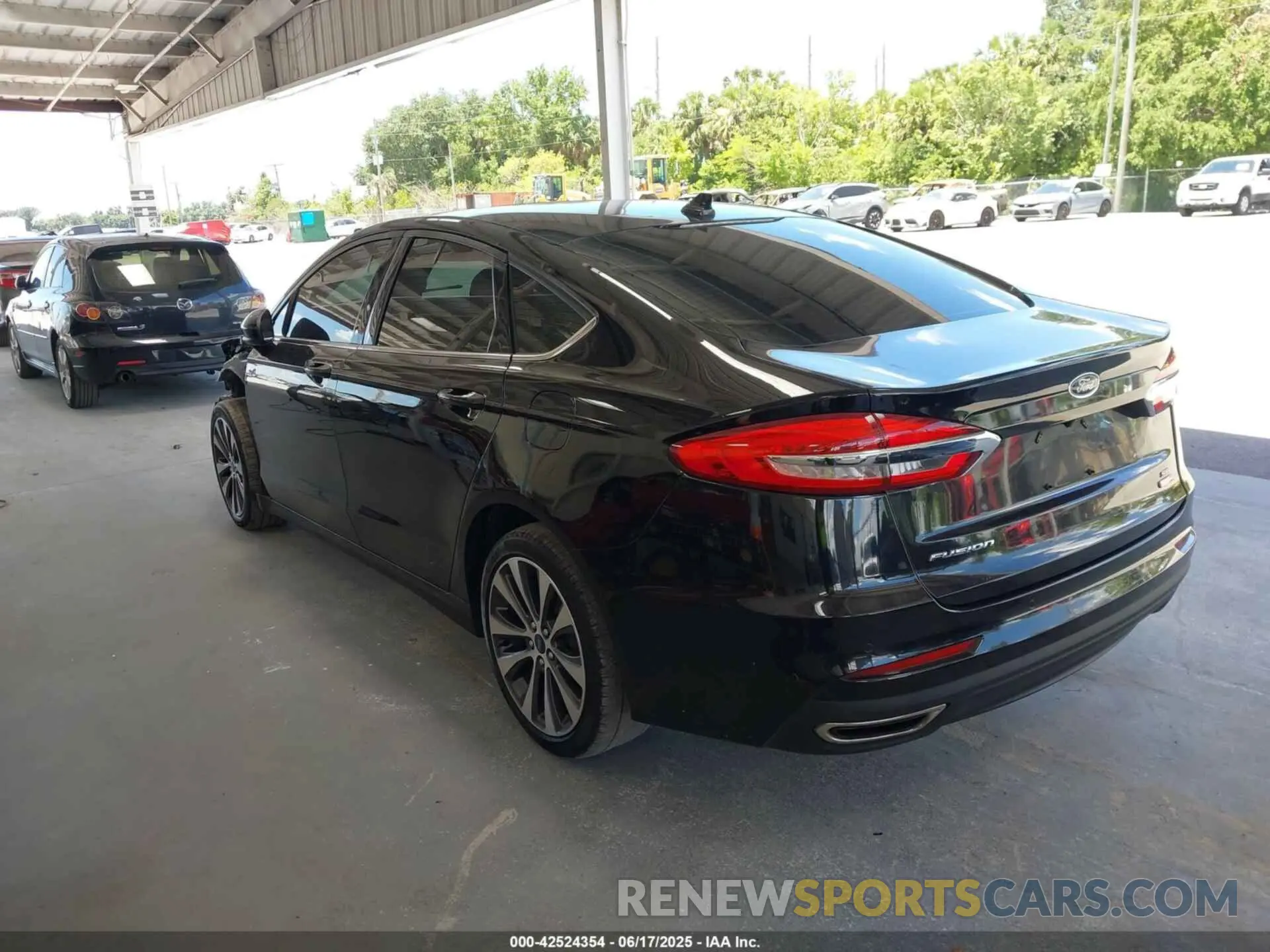 3 Photograph of a damaged car 3FA6P0T98LR150349 FORD FUSION 2020