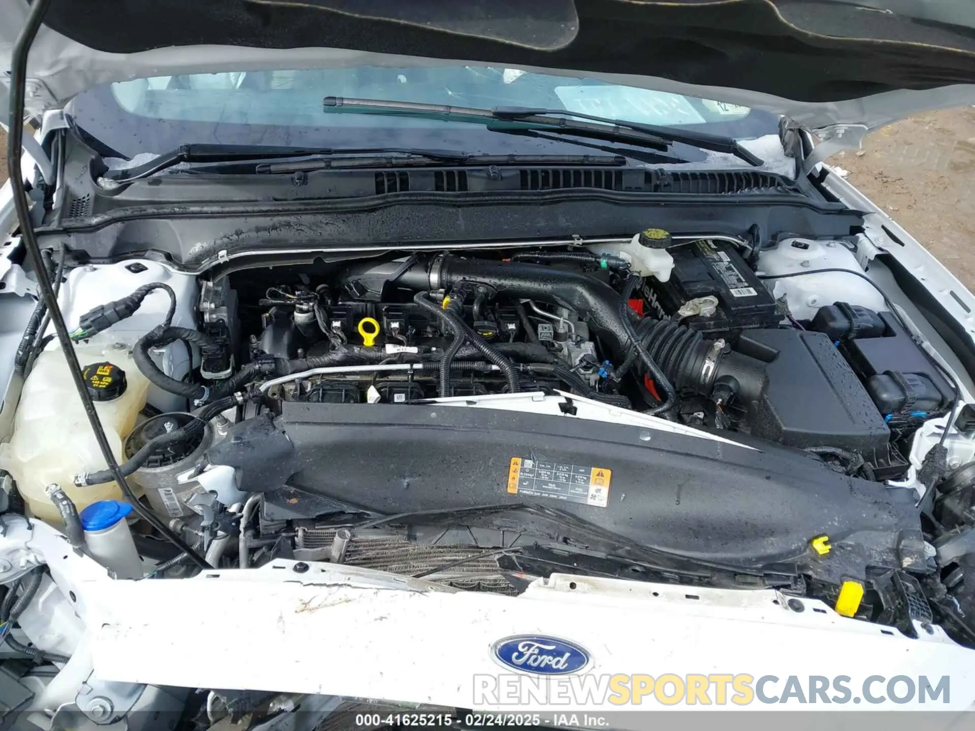 10 Photograph of a damaged car 3FA6P0T9XLR242238 FORD FUSION 2020