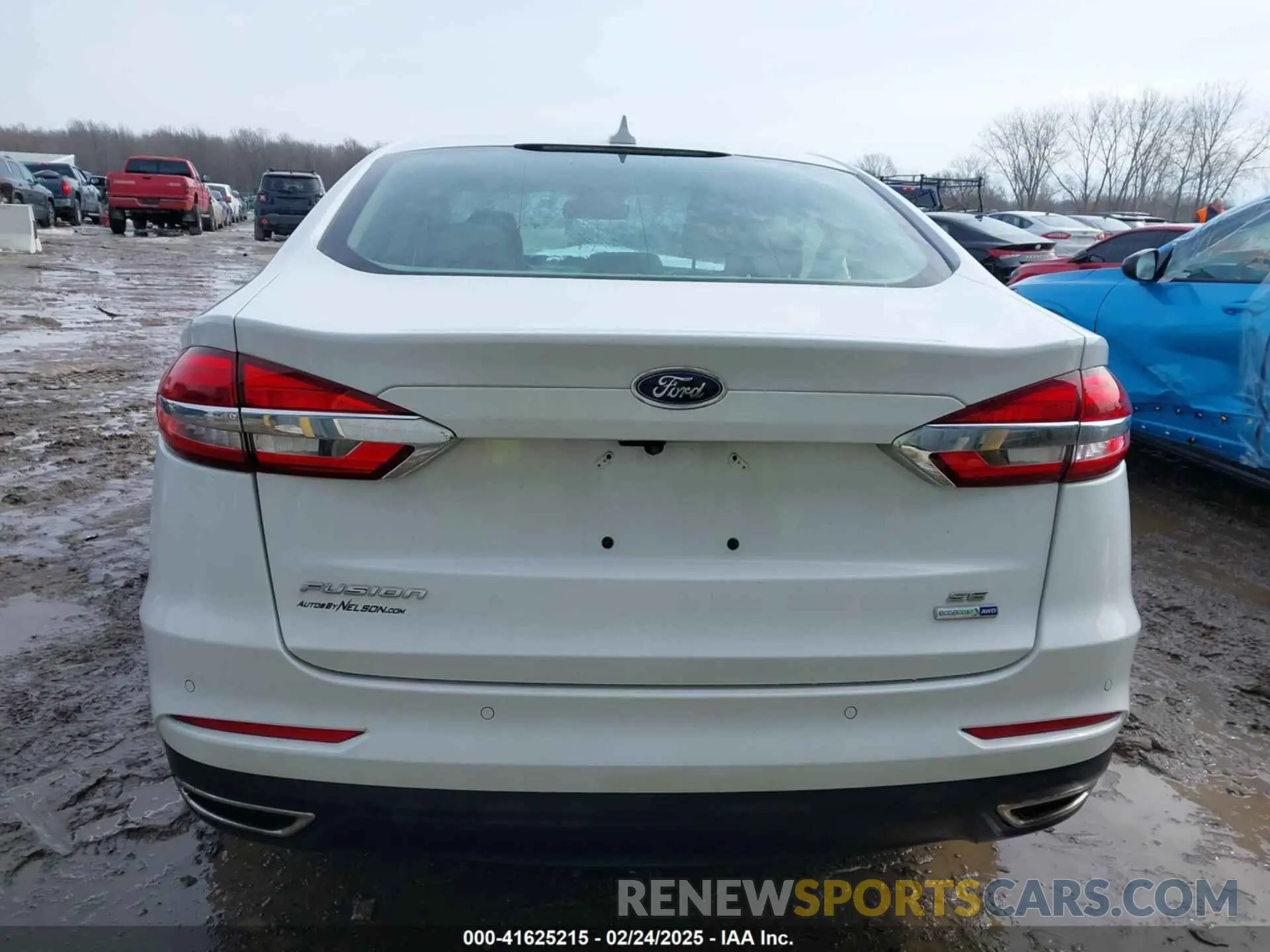 17 Photograph of a damaged car 3FA6P0T9XLR242238 FORD FUSION 2020