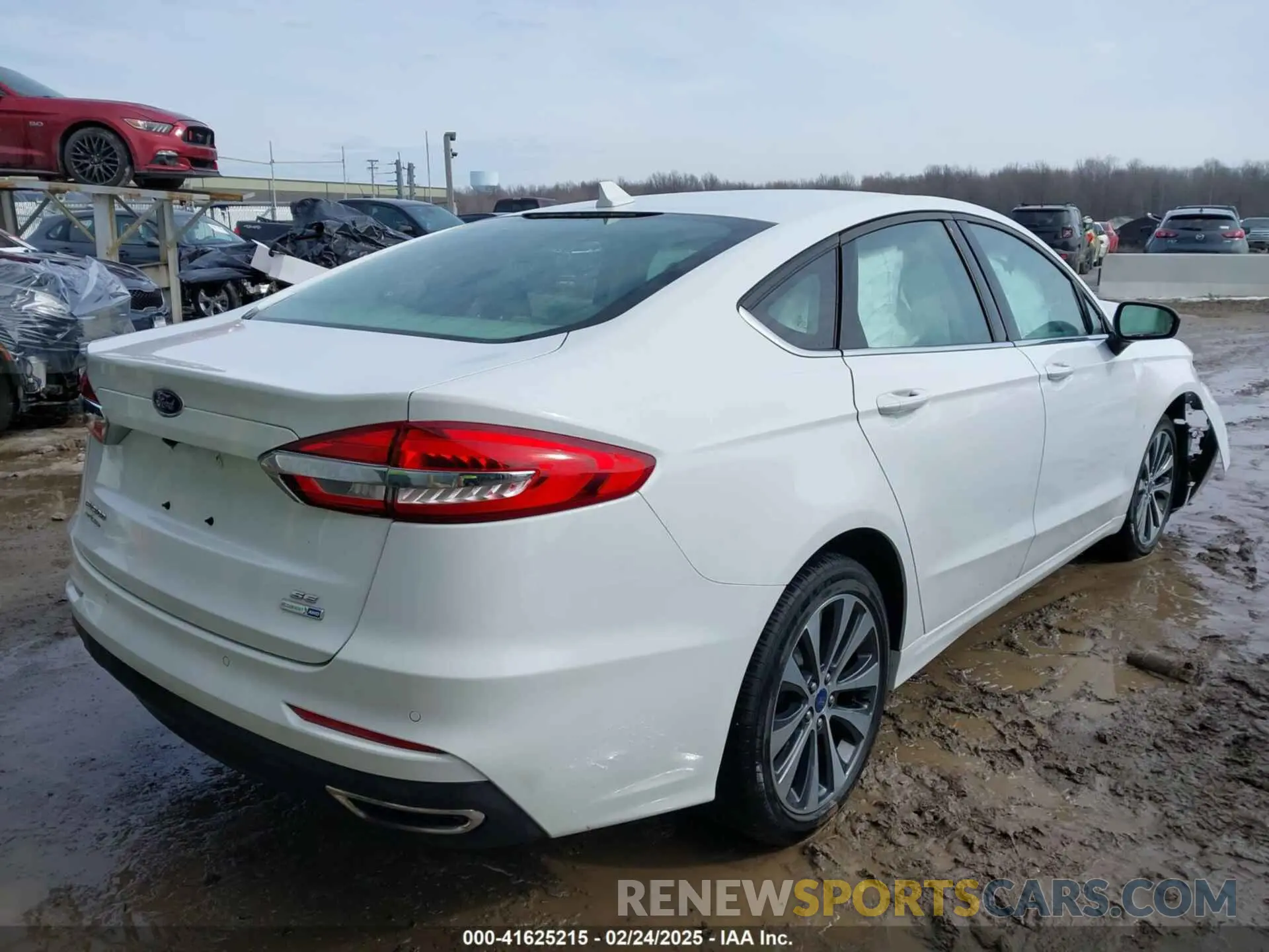 4 Photograph of a damaged car 3FA6P0T9XLR242238 FORD FUSION 2020