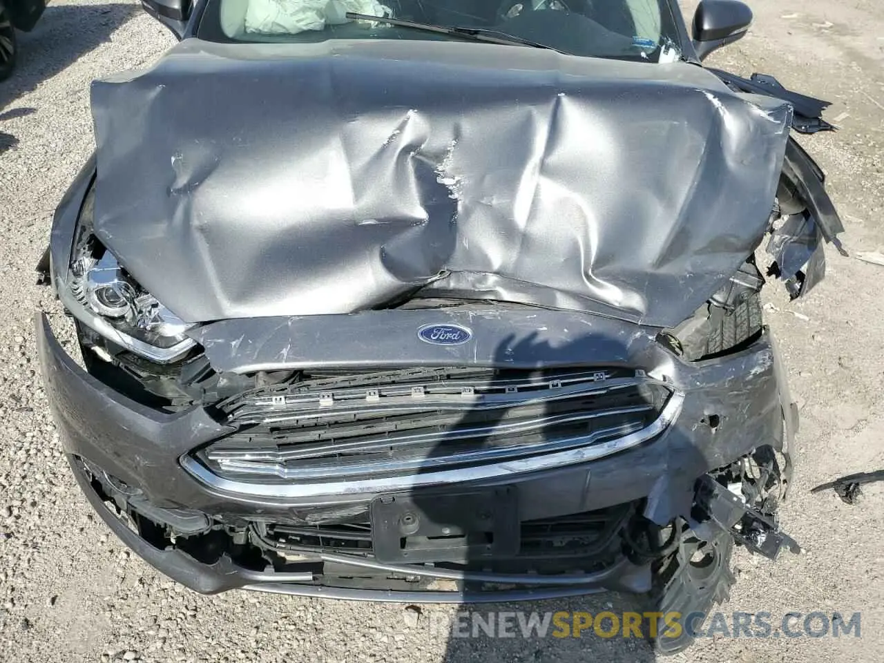 11 Photograph of a damaged car 3FA6P0LU5ER294383 FORD FUSION 2021