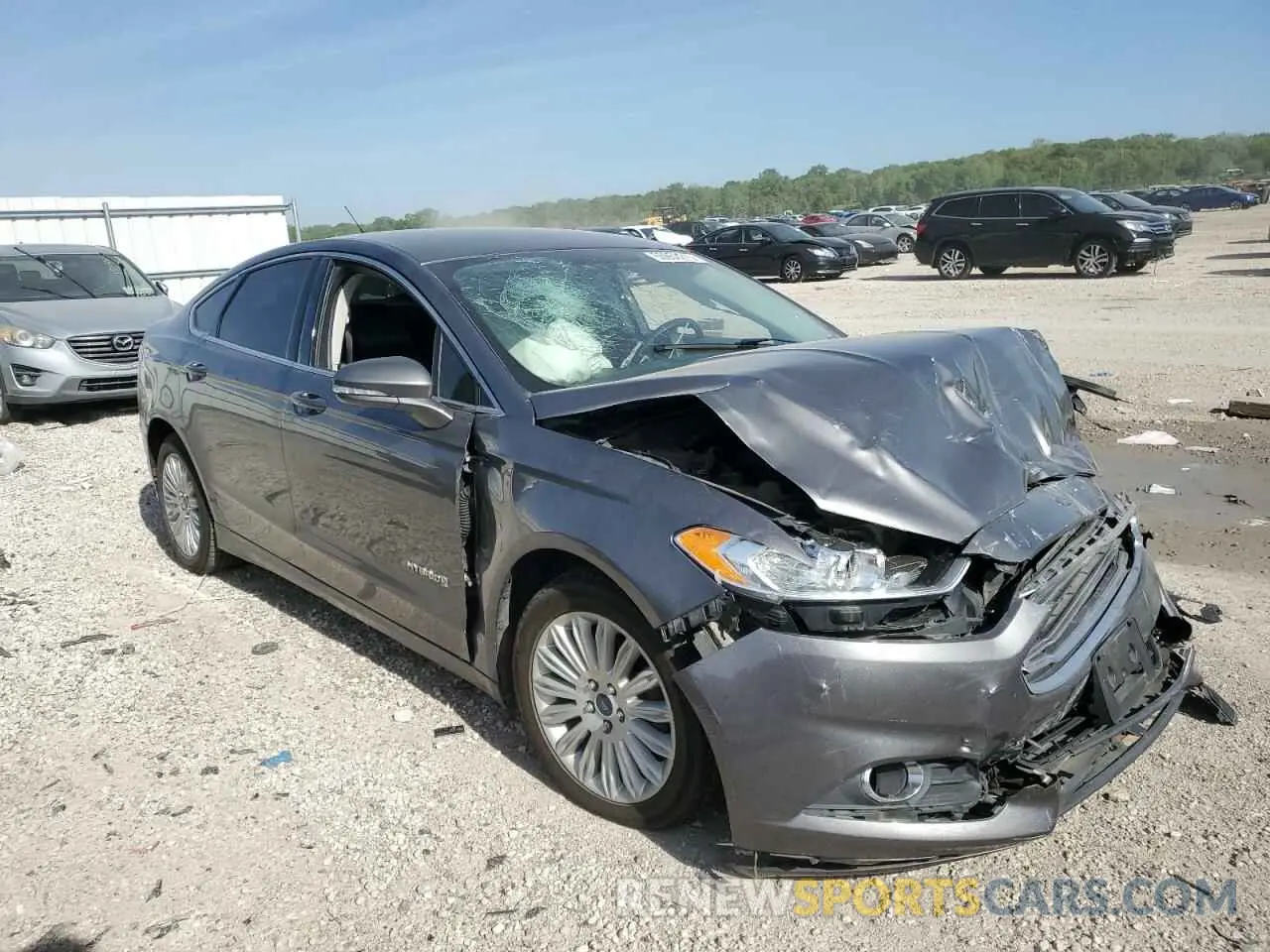 4 Photograph of a damaged car 3FA6P0LU5ER294383 FORD FUSION 2021