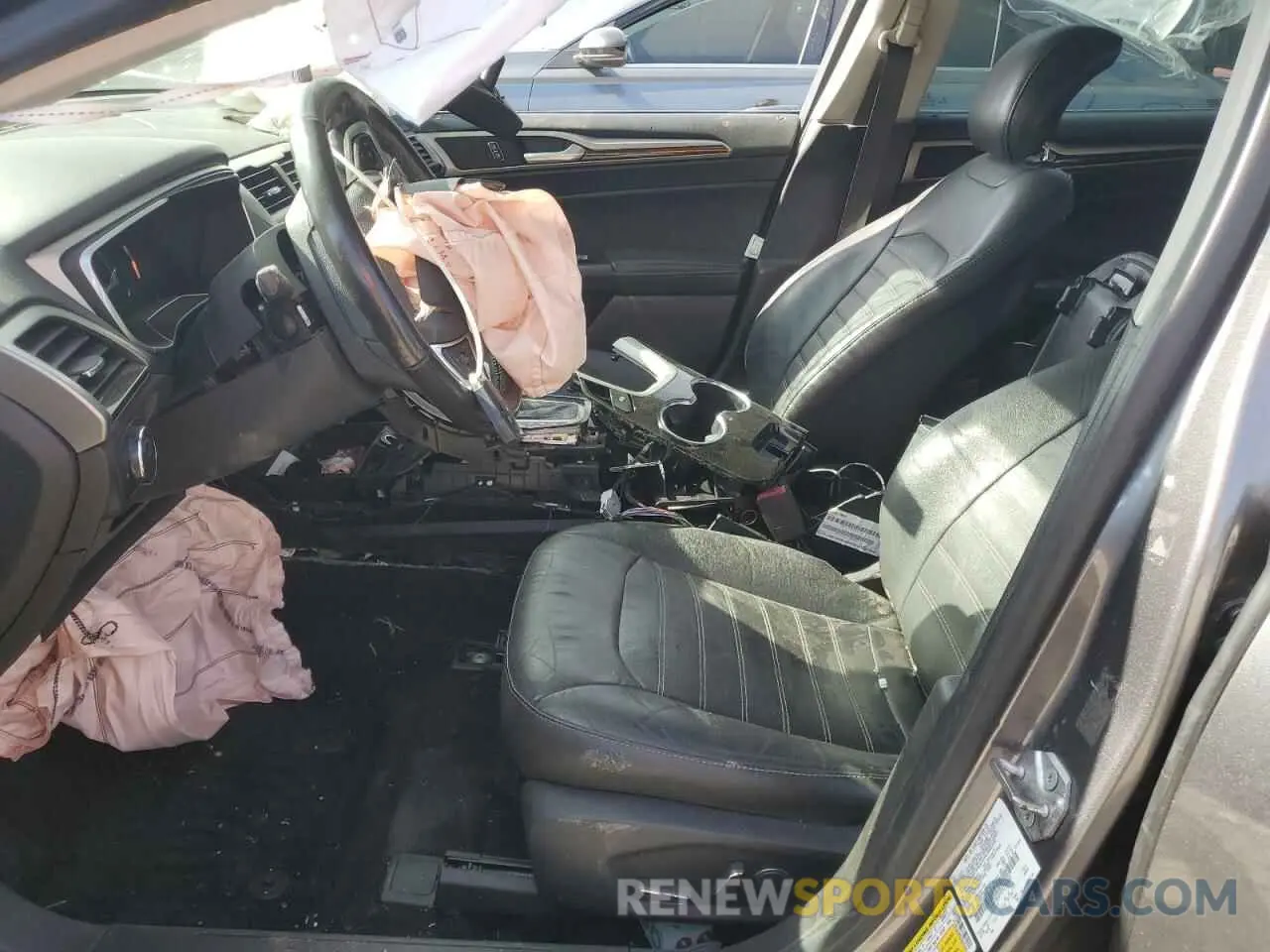 7 Photograph of a damaged car 3FA6P0LU5ER294383 FORD FUSION 2021