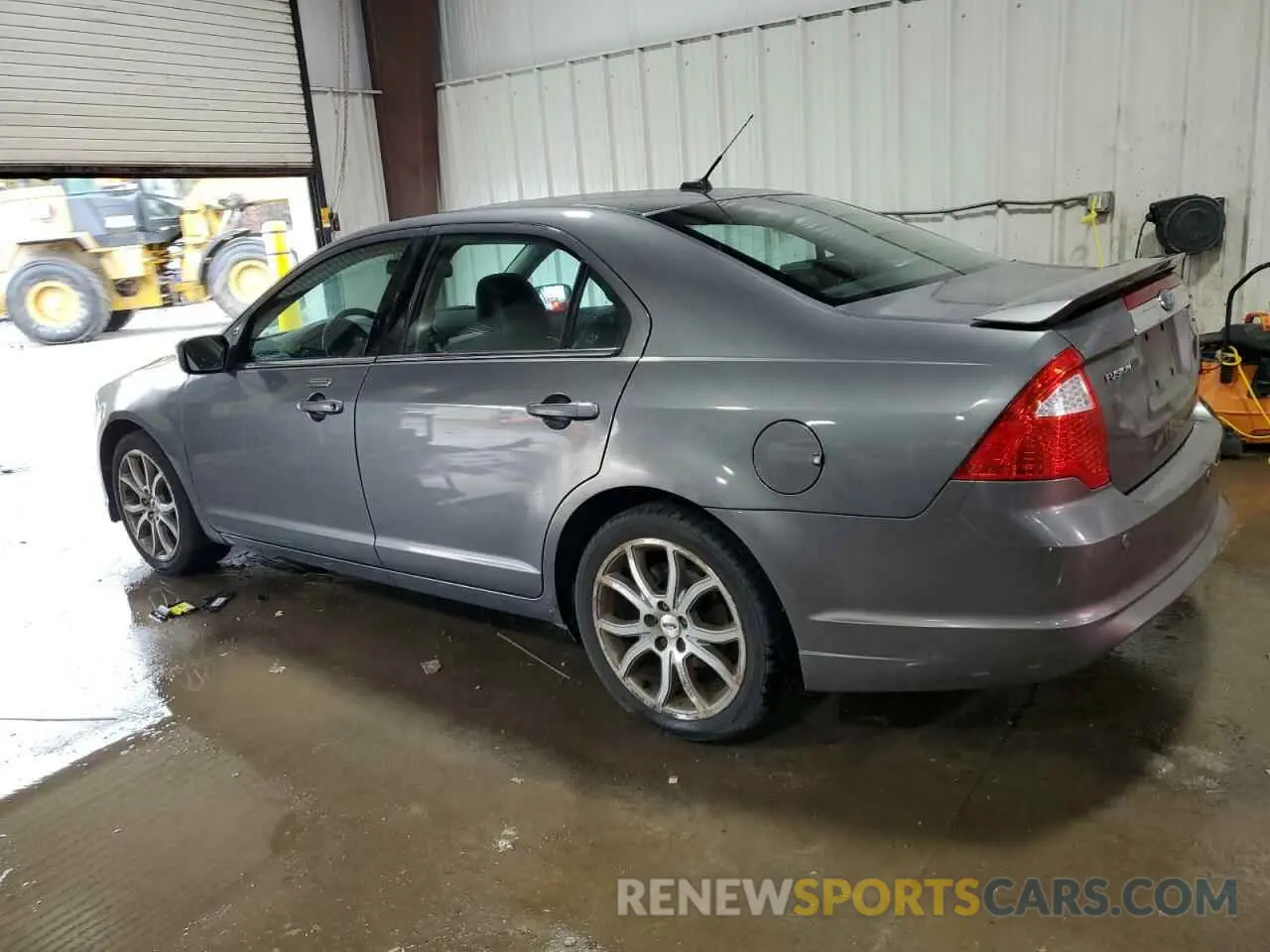 2 Photograph of a damaged car 3FAHP0JA0AR192744 FORD FUSION 2022