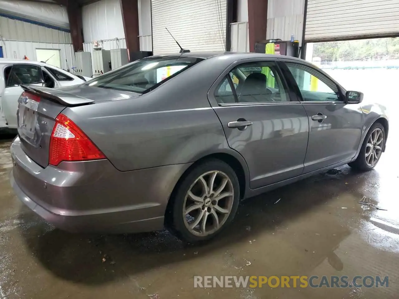 3 Photograph of a damaged car 3FAHP0JA0AR192744 FORD FUSION 2022