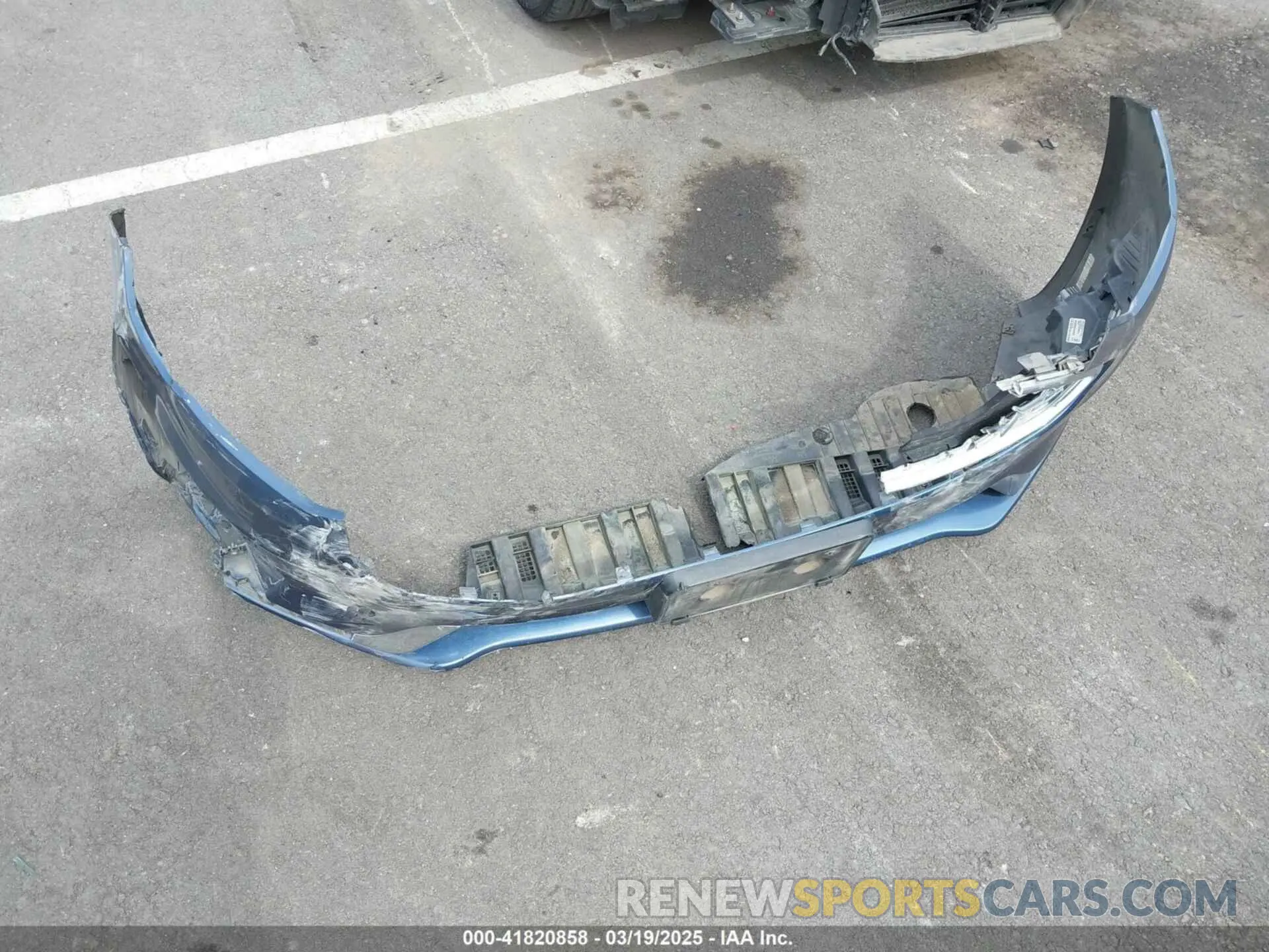 12 Photograph of a damaged car 3FA6P0SU1KR252340 FORD FUSION ENERGI 2019